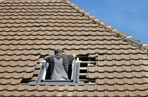 Pose de velux à Chambon